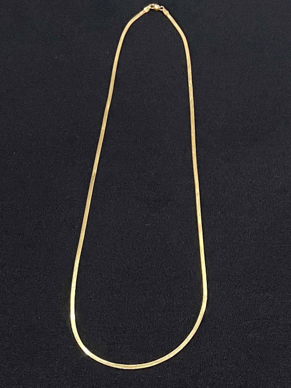 18k Italian 24in 2mm Gold Herringbone Necklace for Women/Men - Picture 3 of 10